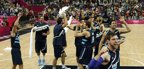 Gigantes do garrafão! Os 14 maiores jogadores da história do basquete  mundial - Fotos - R7 Olimpíadas