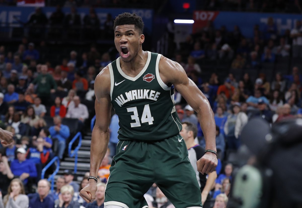 Lesão horrivel de Giannis Antetokounmpo 